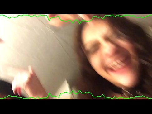 ❤️ 两位性感的黑发美女情感内裤留住混蛋古怪的婊子 Porno fb