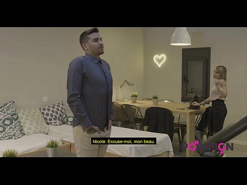 ❤️ PORNBCN 4K 一个成熟的女人与大乳房要肛门性交年轻的男妓与大阴茎口交amortism硬他妈的手工作狗风格阴部舔高潮法语字幕 Porno fb